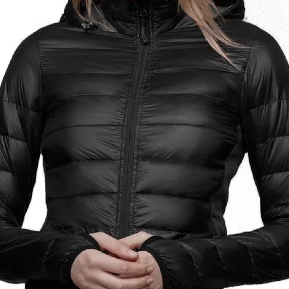 Women’s New With Tags Canada Goose Hybridge Lite Coat in Black - Size Medium